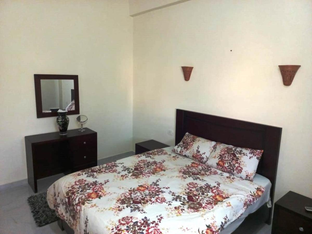 Villa Victoria Old Nile View Луксор Екстериор снимка